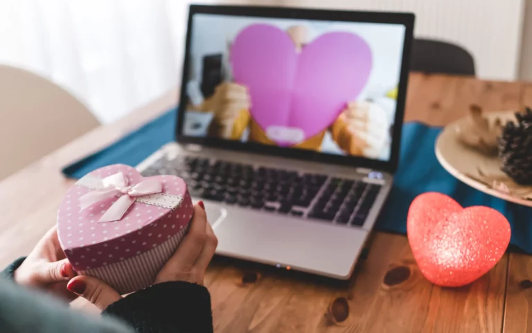travel nurse Valentine’s Day